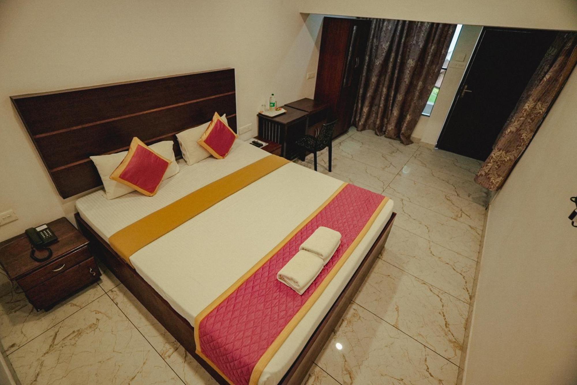 Clafouti Beach Resort - A Seafacing Resort Varkala Eksteriør billede